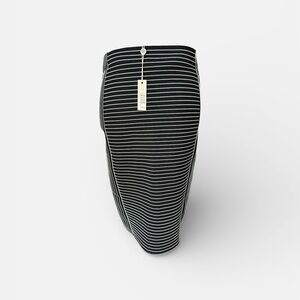 Max Studio Black White Pinstripe Pencil Skirt XS NWT retails $78